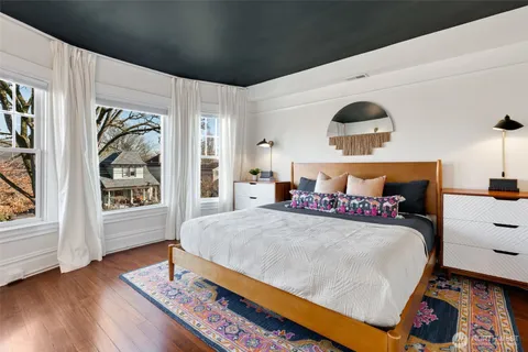 $1,495,000 | 929 20th Avenue, Seattle, WA 98122