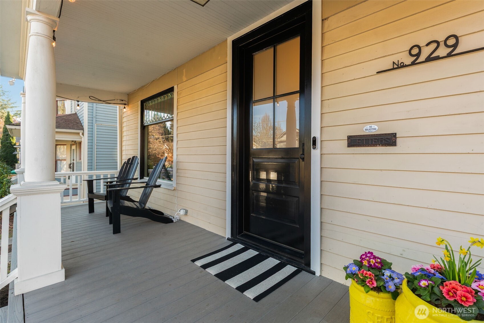 929 20th Avenue Seattle, WA 98122 - Photo 2 of 31