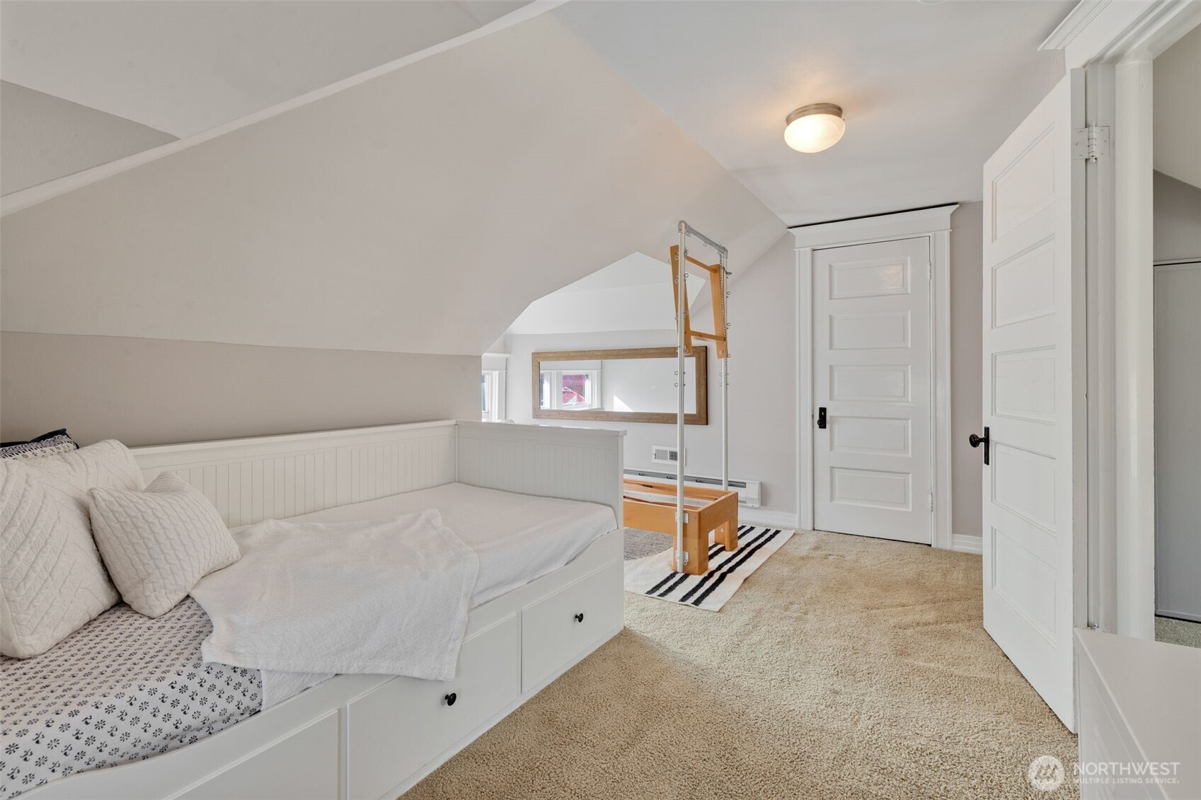 929 20th Avenue Seattle, WA 98122 - Photo 25 of 31