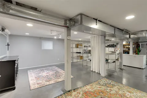 $1,495,000 | 929 20th Avenue, Seattle, WA 98122