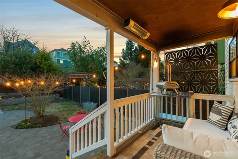 $1,495,000 | 929 20th Avenue, Seattle, WA 98122