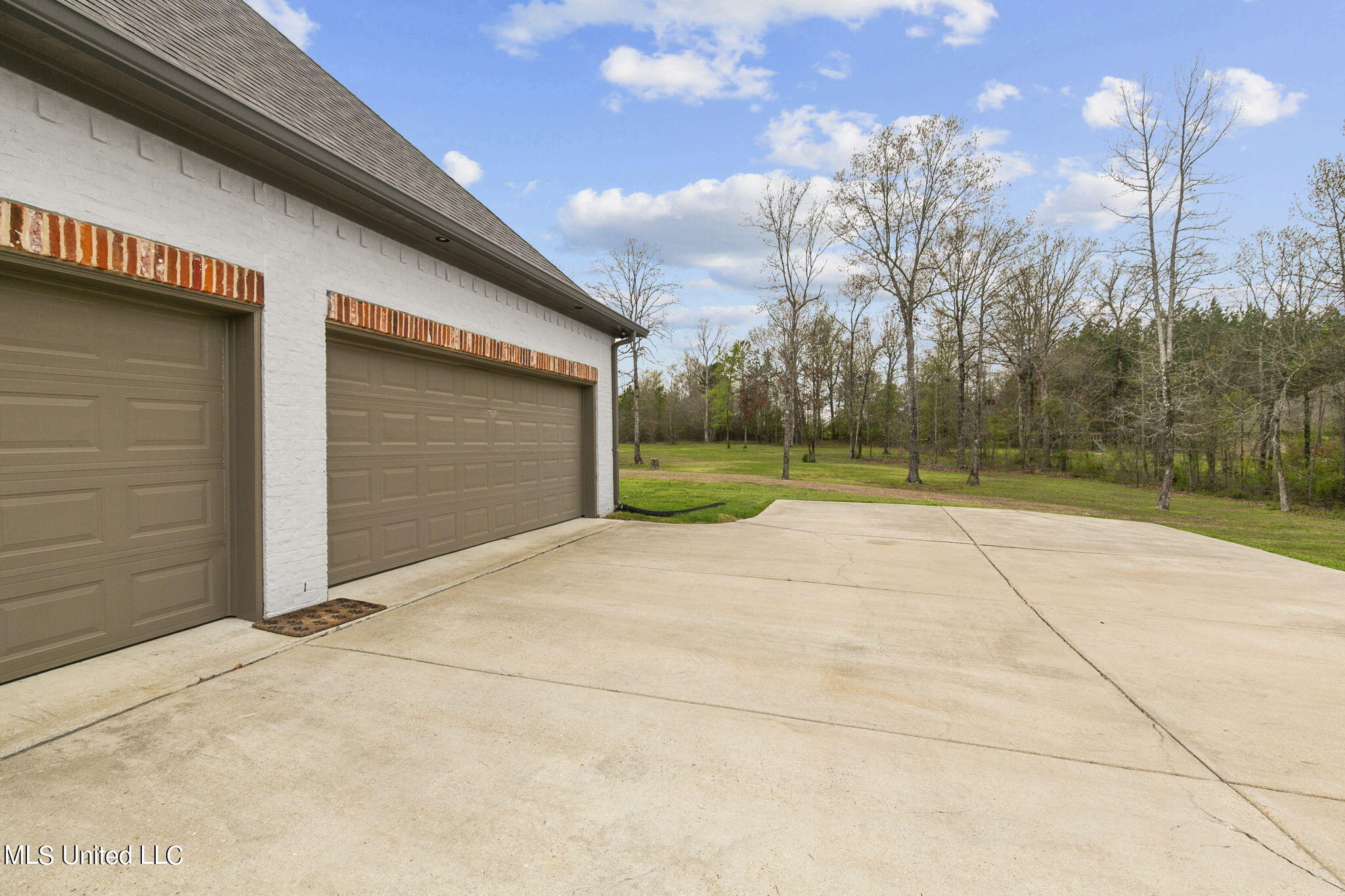 735 Clover Rdg Way Brandon, MS 39047 - Photo 7 of 68 7-web-or-mls-735 Clover Ridge-7
