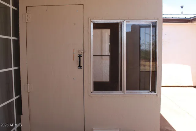 $305,000 | 6217 South Natoma Trail, Hereford, AZ 85615