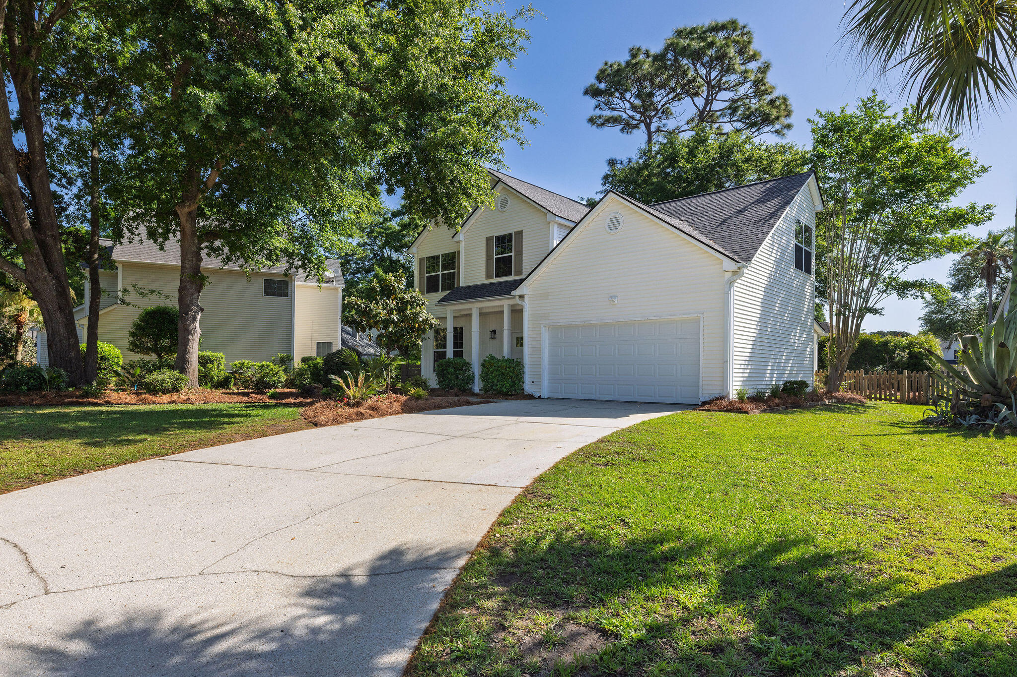 1231 Winding Ridge Court Mount Pleasant, SC 29466 - Photo 9 of 52 413A5009