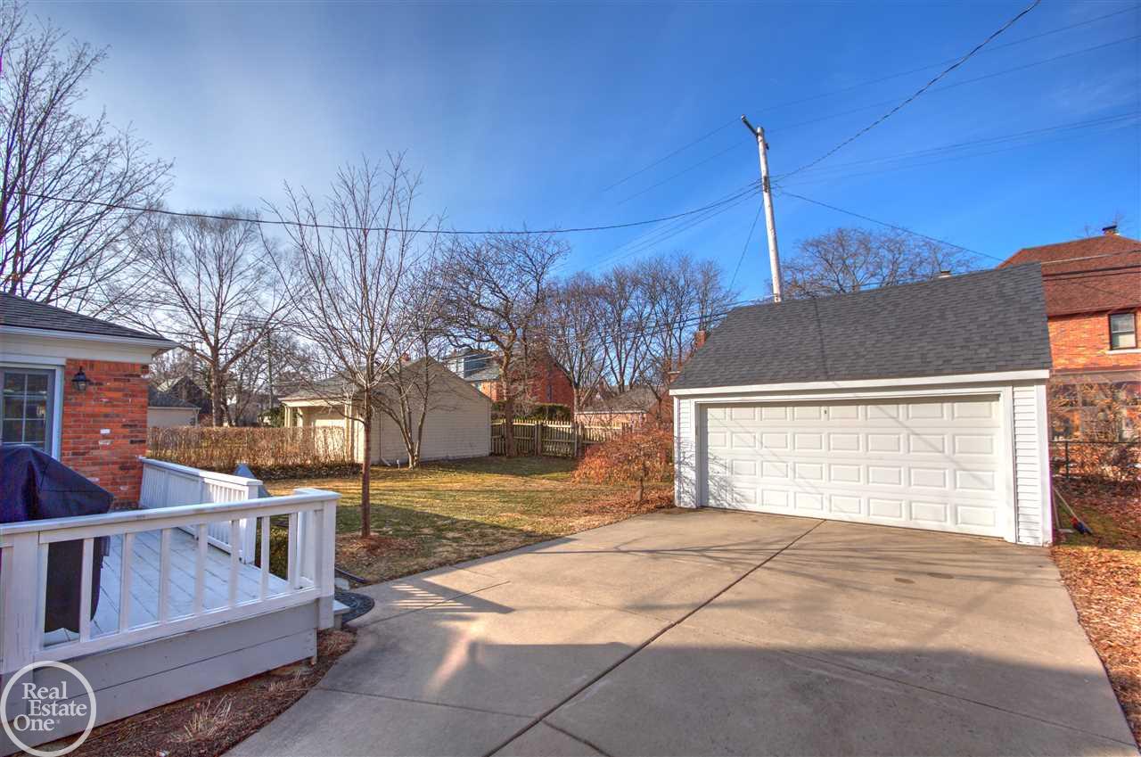 1147 Harvard Road Grosse Pointe Park, MI 48230 - Photo 15 of 48