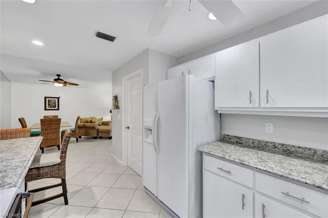 $3,000 | 509 Roma Court, Unit 202, Naples, FL 34110