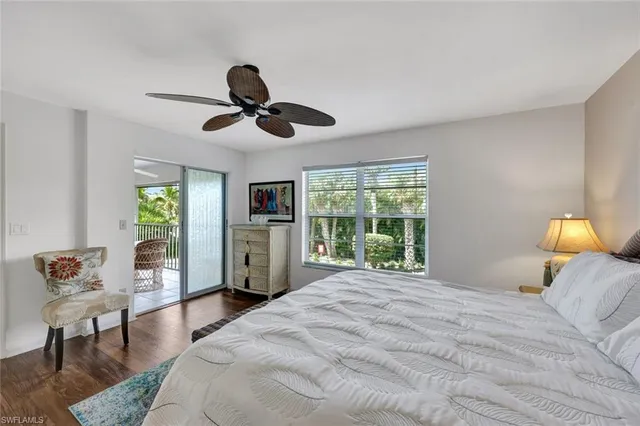 $3,000 | 509 Roma Court, Unit 202, Naples, FL 34110