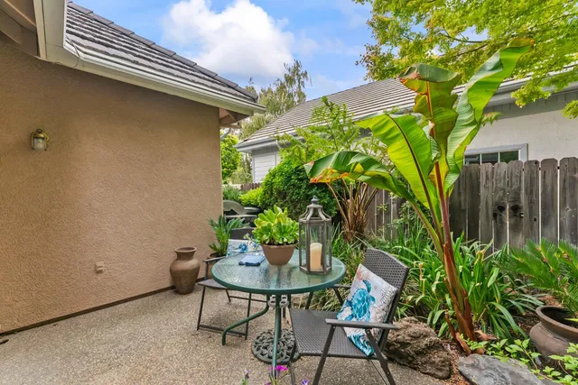 a view of a lake with houses