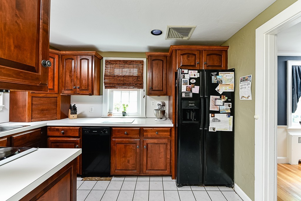 67 Sims Road Quincy, MA 02170 - Photo 11 of 28 Gallery Image 11