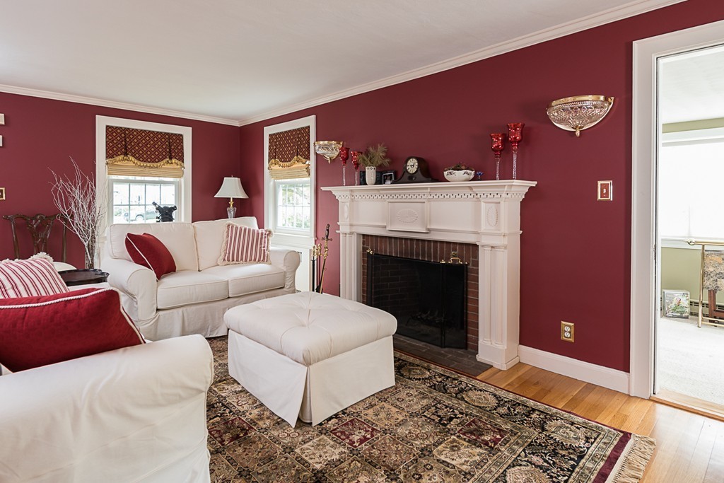 67 Sims Road Quincy, MA 02170 - Photo 5 of 28 Gallery Image 5