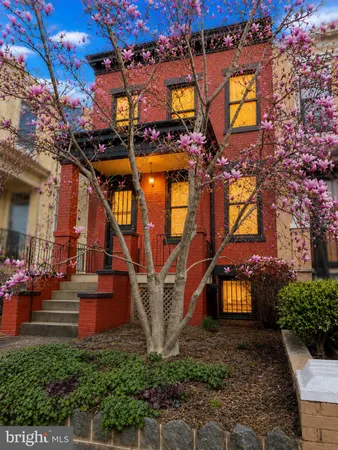 $850,000 | 520 15th Street Southeast, Washington, DC 20003