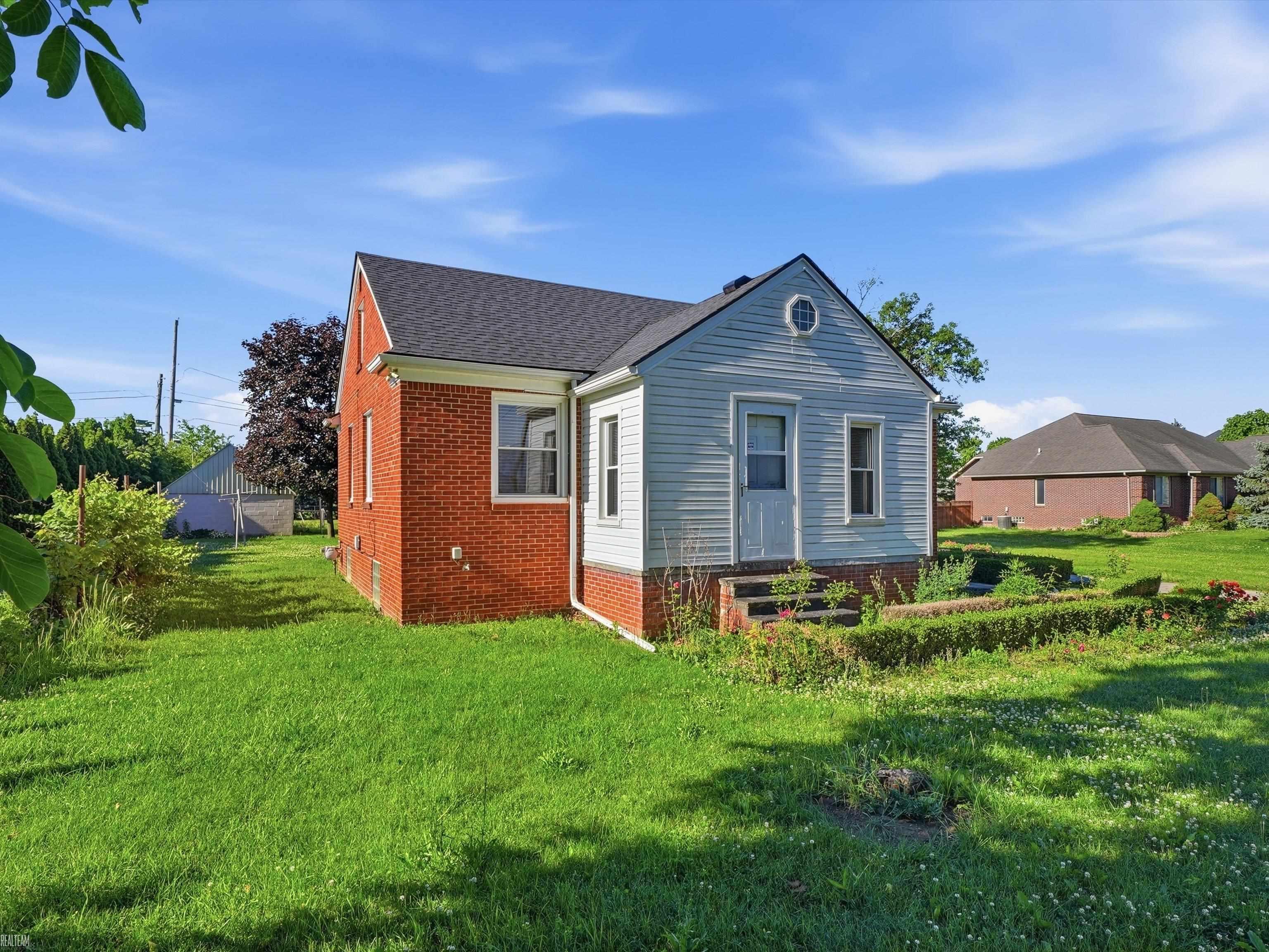 4466 18 1/2 Mile Road Sterling Heights, MI 48314 - Photo 36 of 41