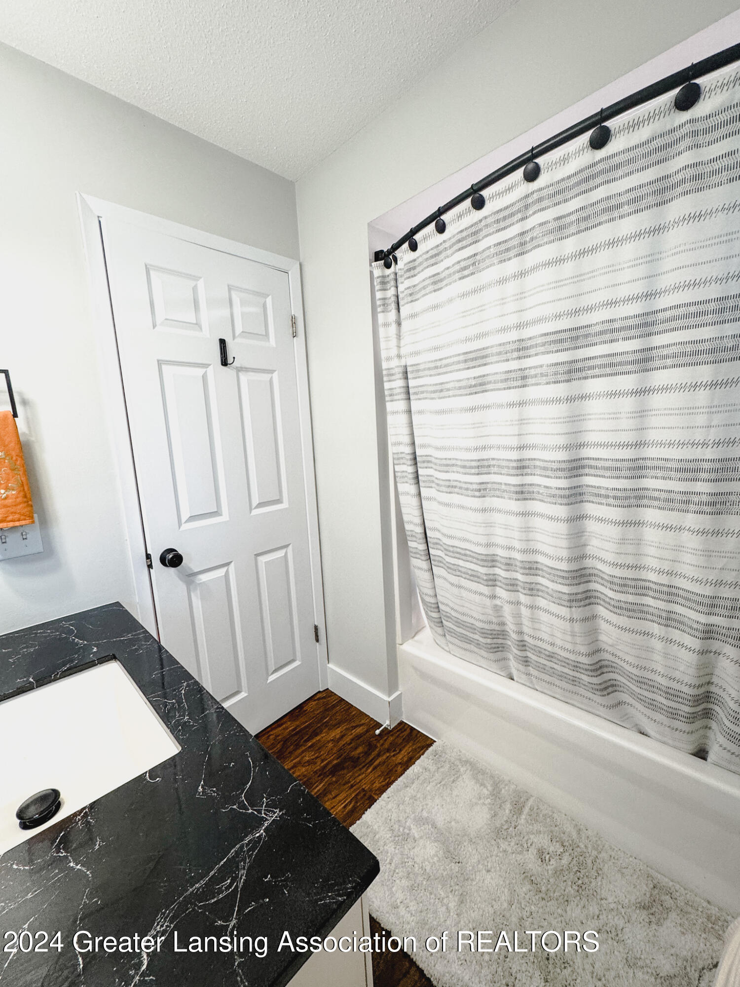 4498 Quarterline Road Muskegon, MI 49444 - Photo 32 of 51 Primary Bath