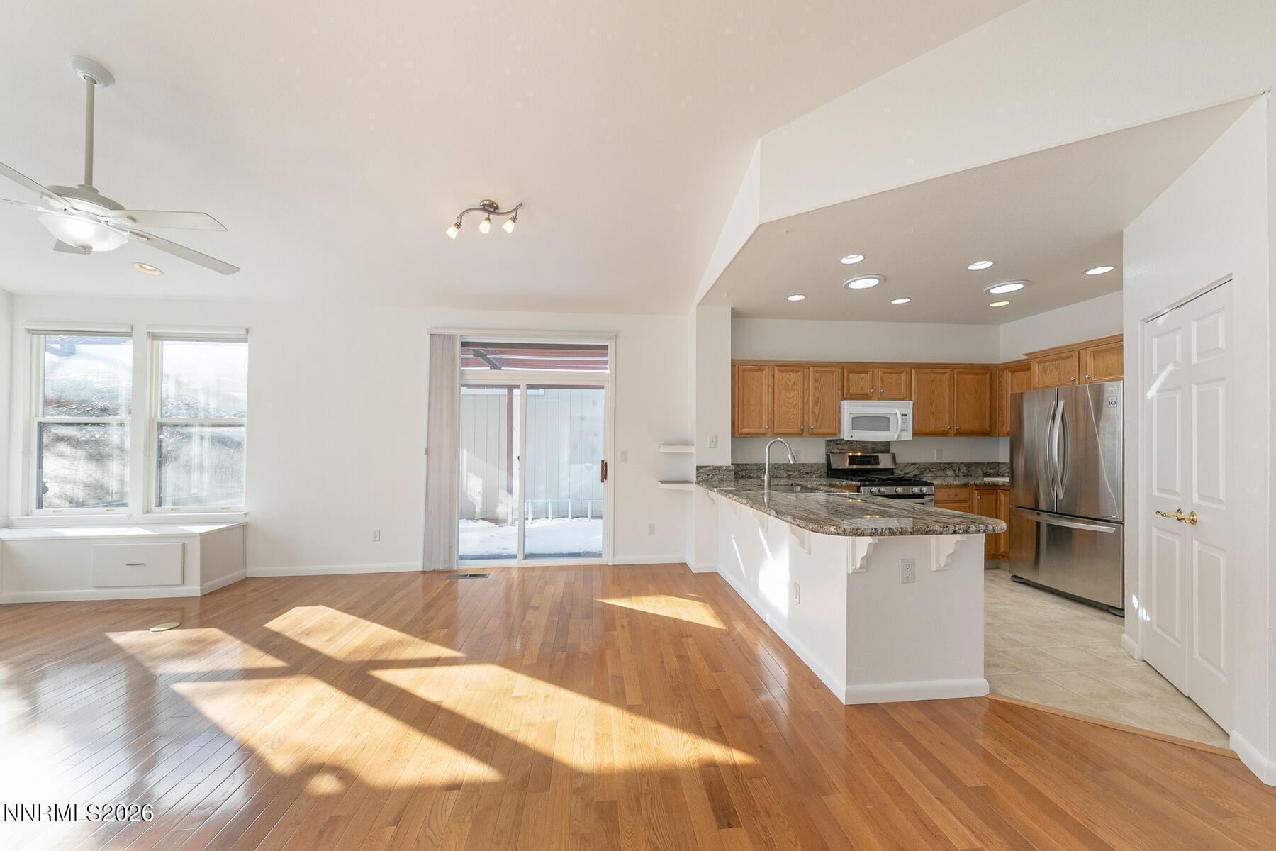 4688 Bradford Lane Reno, NV 89519 - Photo 13 of 27 4688 Bradford Ln Reno NV 89519 USA-024-0