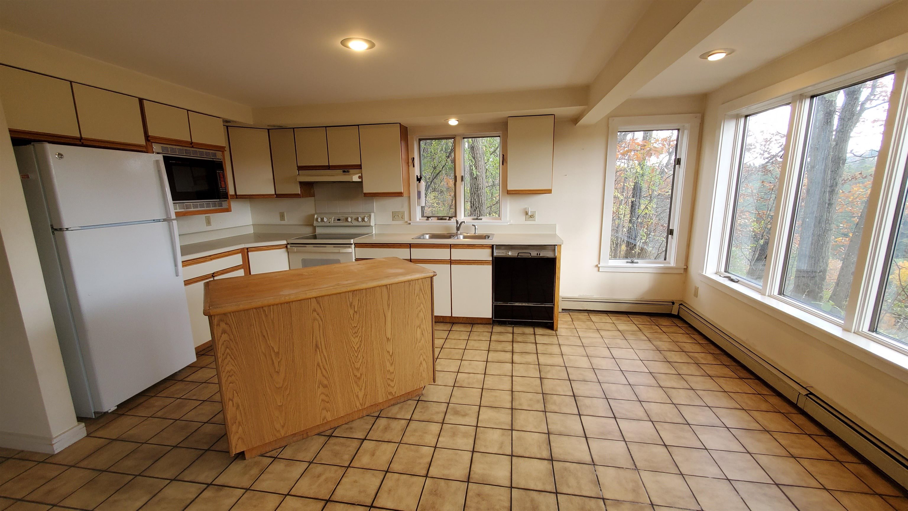 24 Melview Ridge Norwich, VT 05055 - Photo 2 of 24