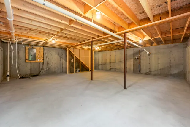 $639,900 | 66 Woodbrey Lane, Standish, ME 04084