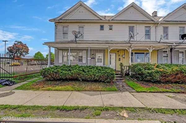 $97,995 | 942 Providence Road, Scranton, PA 18508