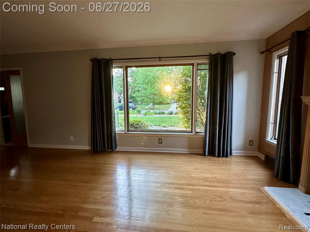 821 Pemberton Road Grosse Pointe, MI 48230 - Photo 3 of 64