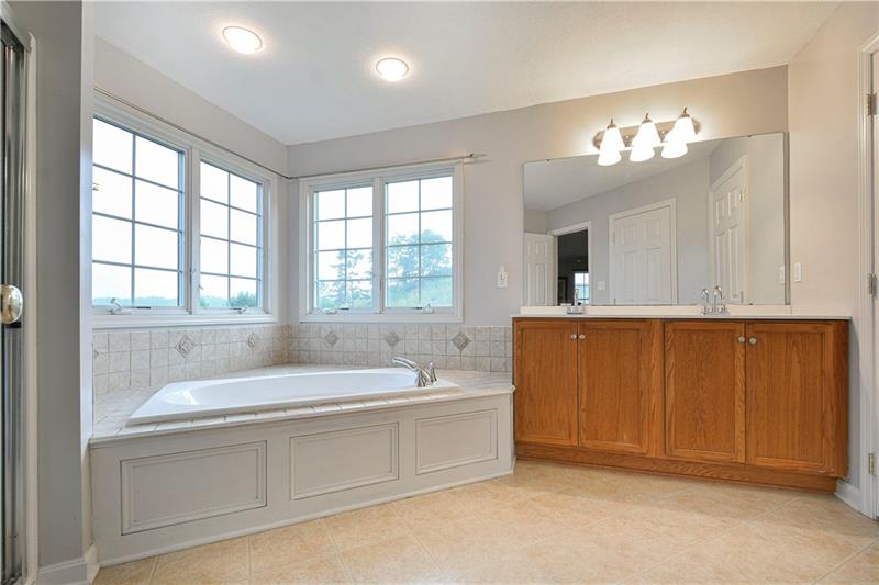 214 Rock Run Road Canonsburg, PA 15317 - Photo 14 of 24 Gallery Image 14