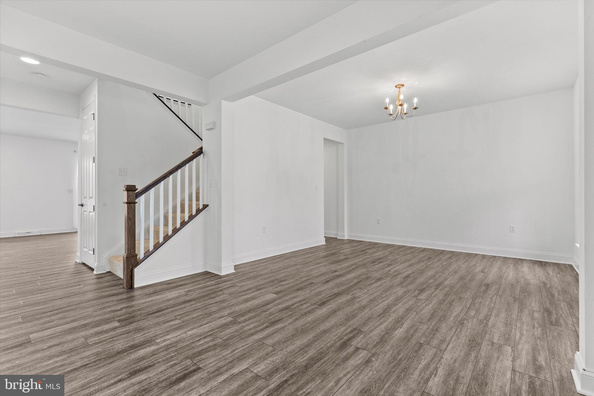 1304 Innox Road Mechanicsburg, PA 17055 - Photo 4 of 41
