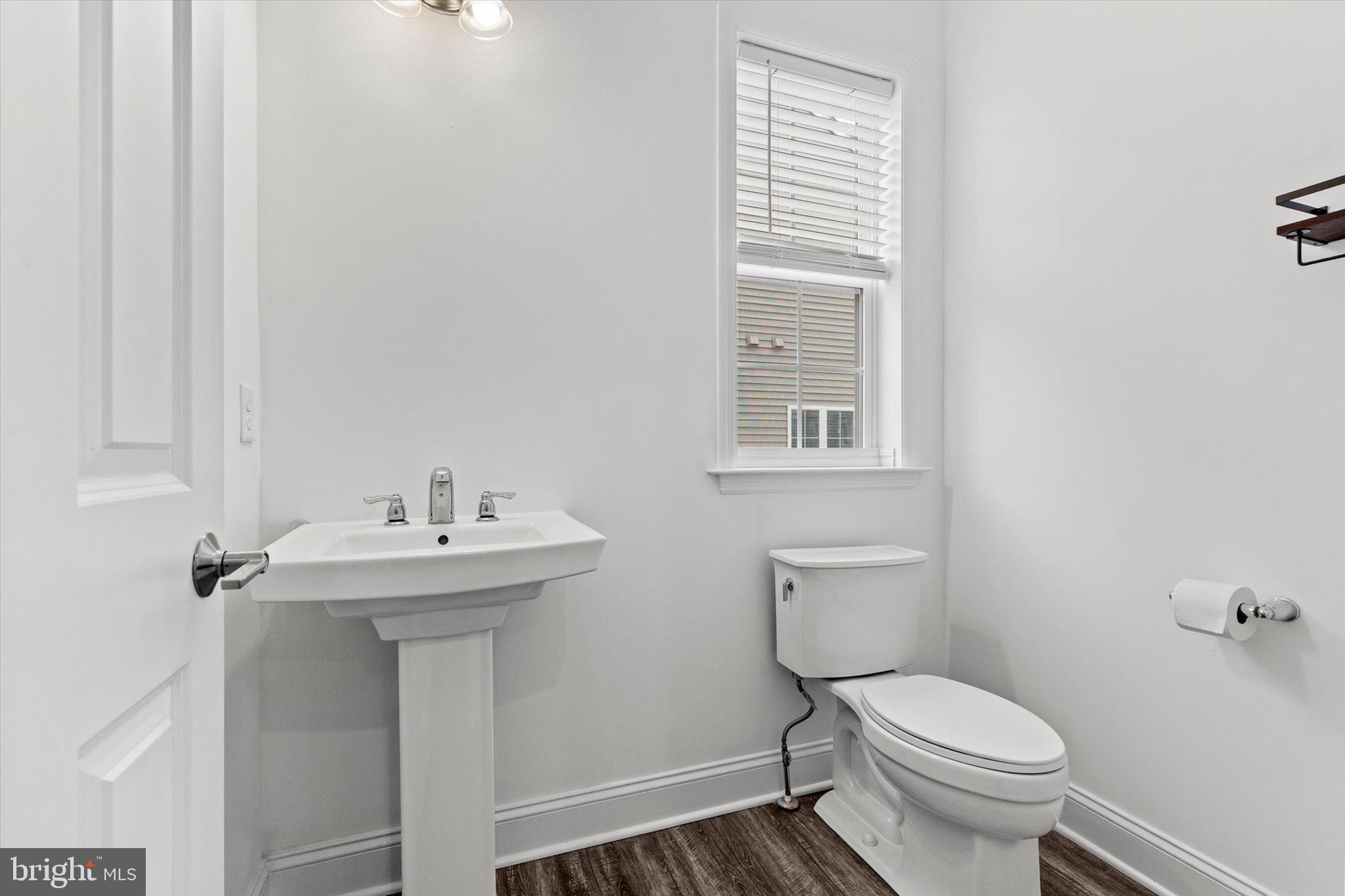 1304 Innox Road Mechanicsburg, PA 17055 - Photo 8 of 41
