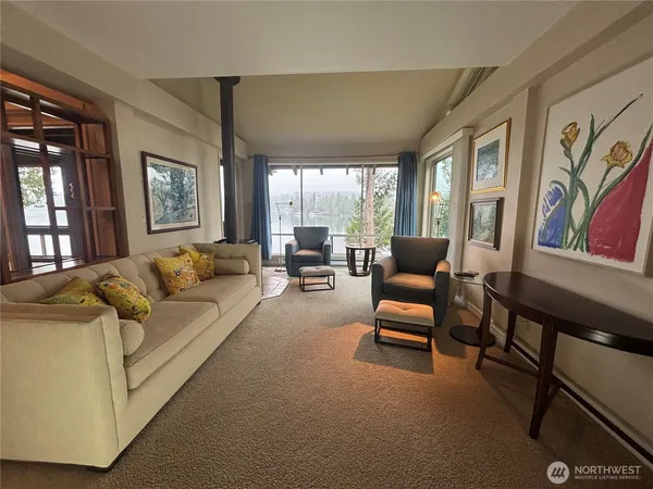 $2,900 | 221 North Bay Lane, Unit 2, Port Ludlow, WA 98365