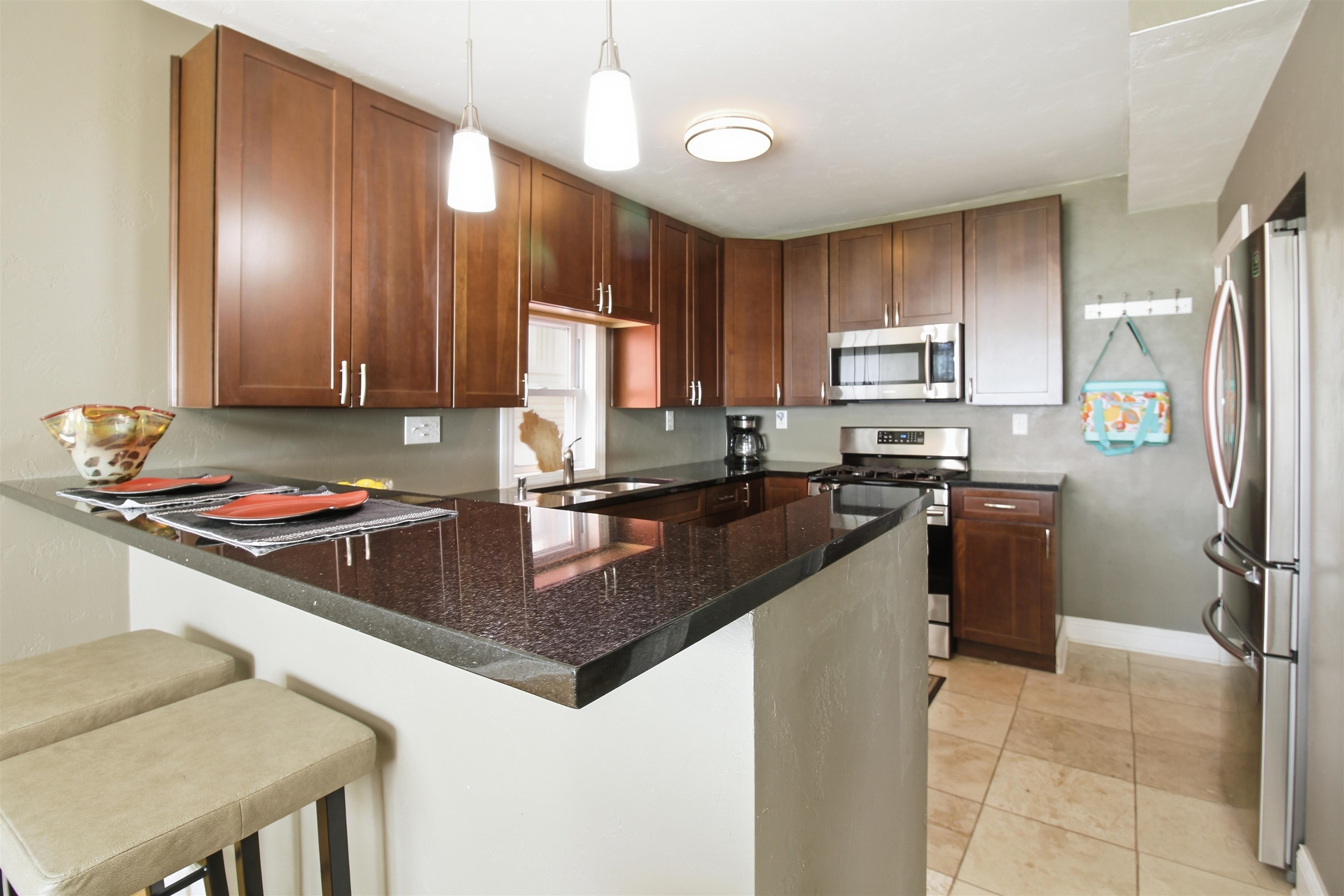 135 South Brittingham Place Madison, WI 53715 - Photo 9 of 27