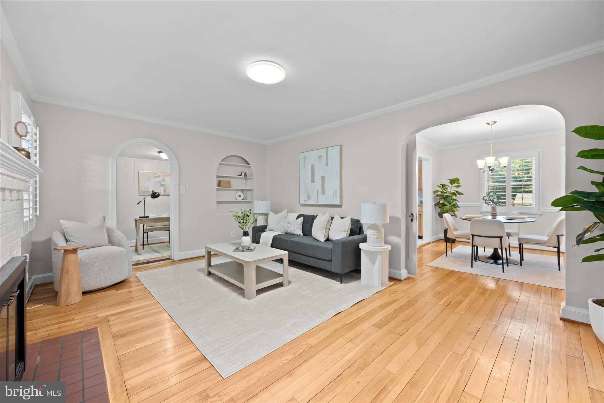 2021 Lansdowne Way Silver Spring, MD 20910 - Photo 6 of 64 Living Room