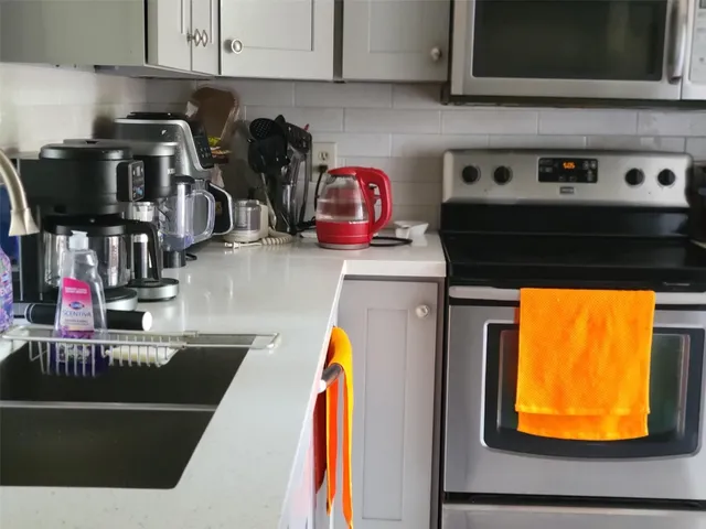 $127,500 | 8267 Sands Point Drive, Unit 172, Houston, TX 77036