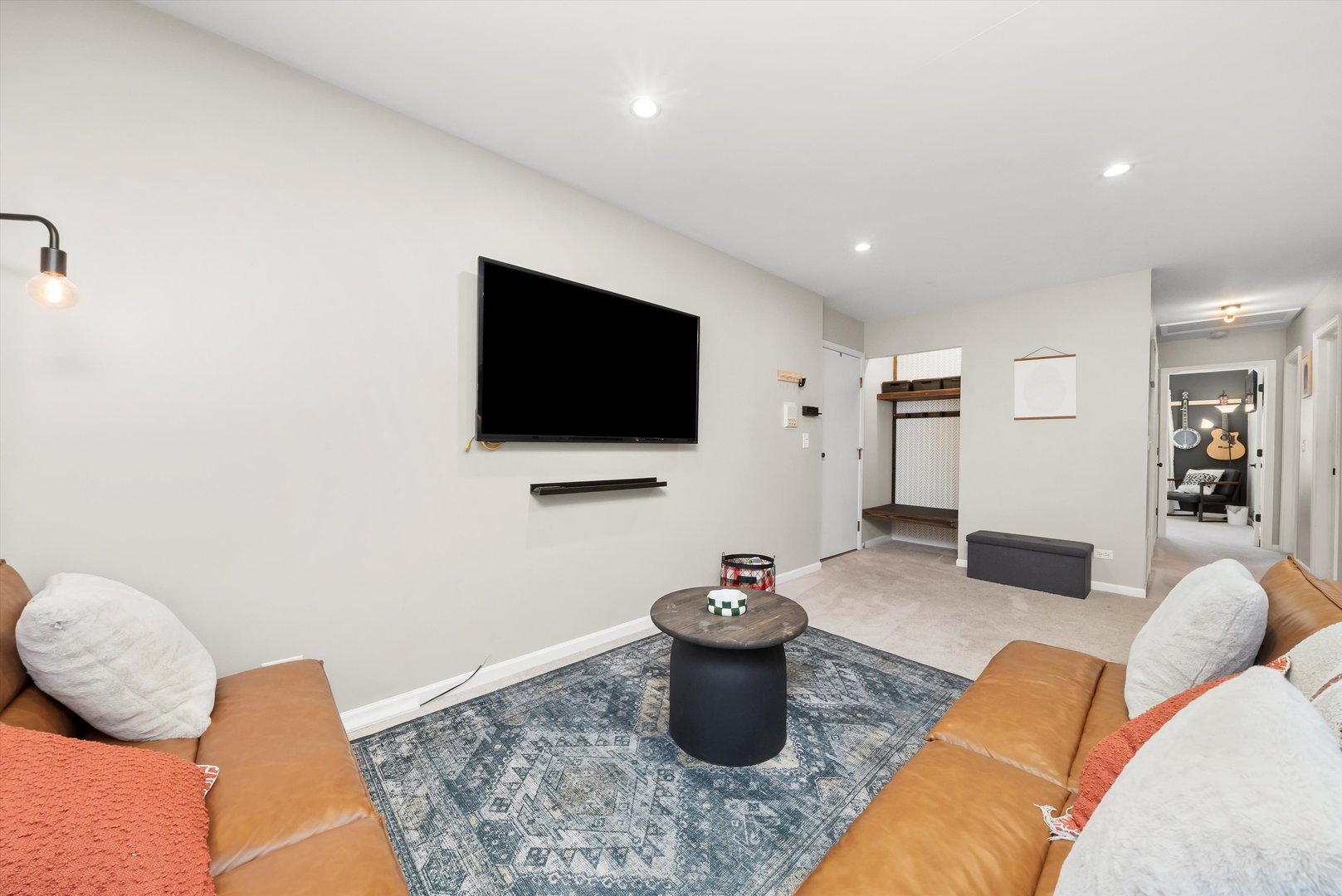 1502 7 Pines Road, Unit C2 Schaumburg, IL 60193 - Photo 5 of 16