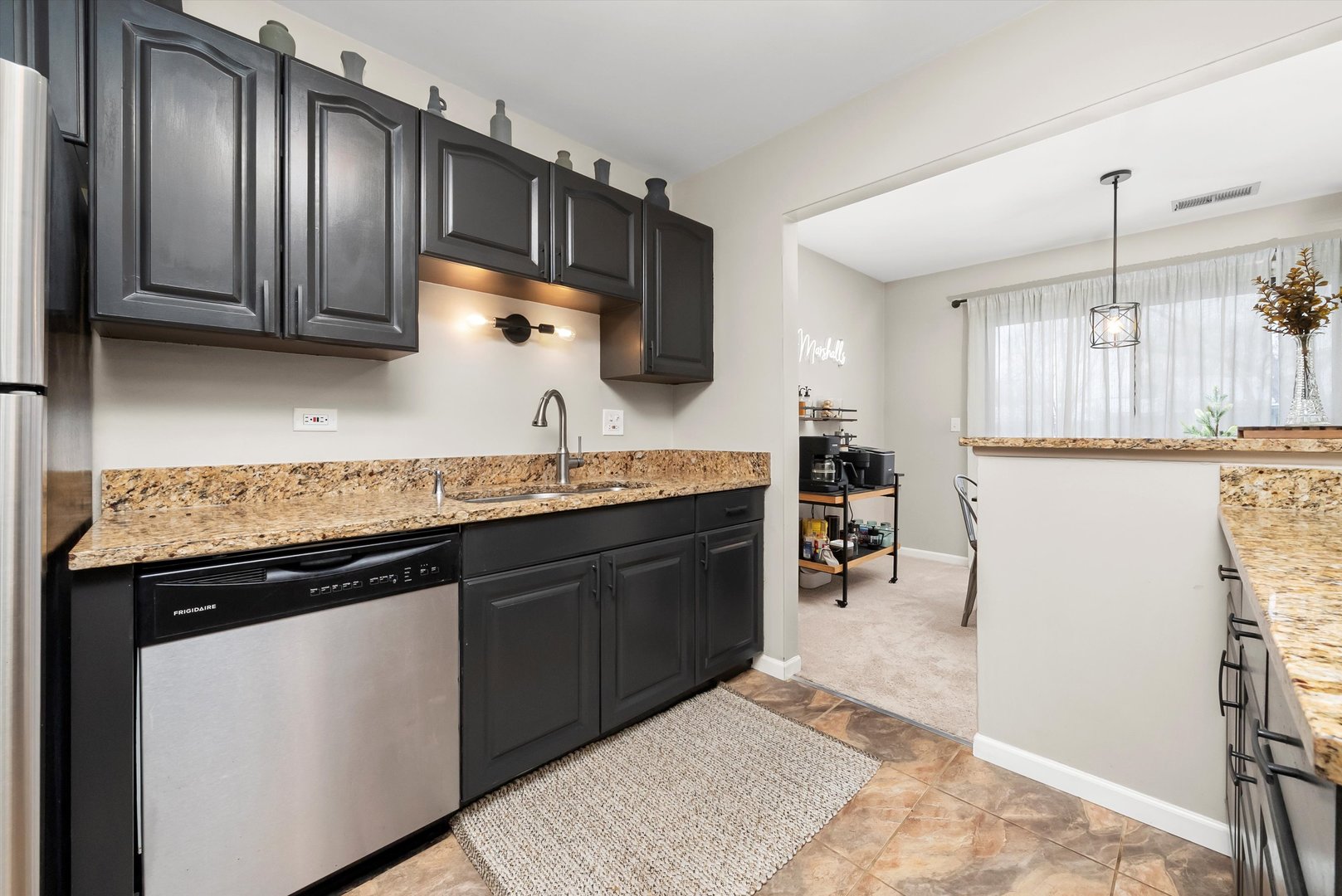 1502 7 Pines Road, Unit C2 Schaumburg, IL 60193 - Photo 6 of 16