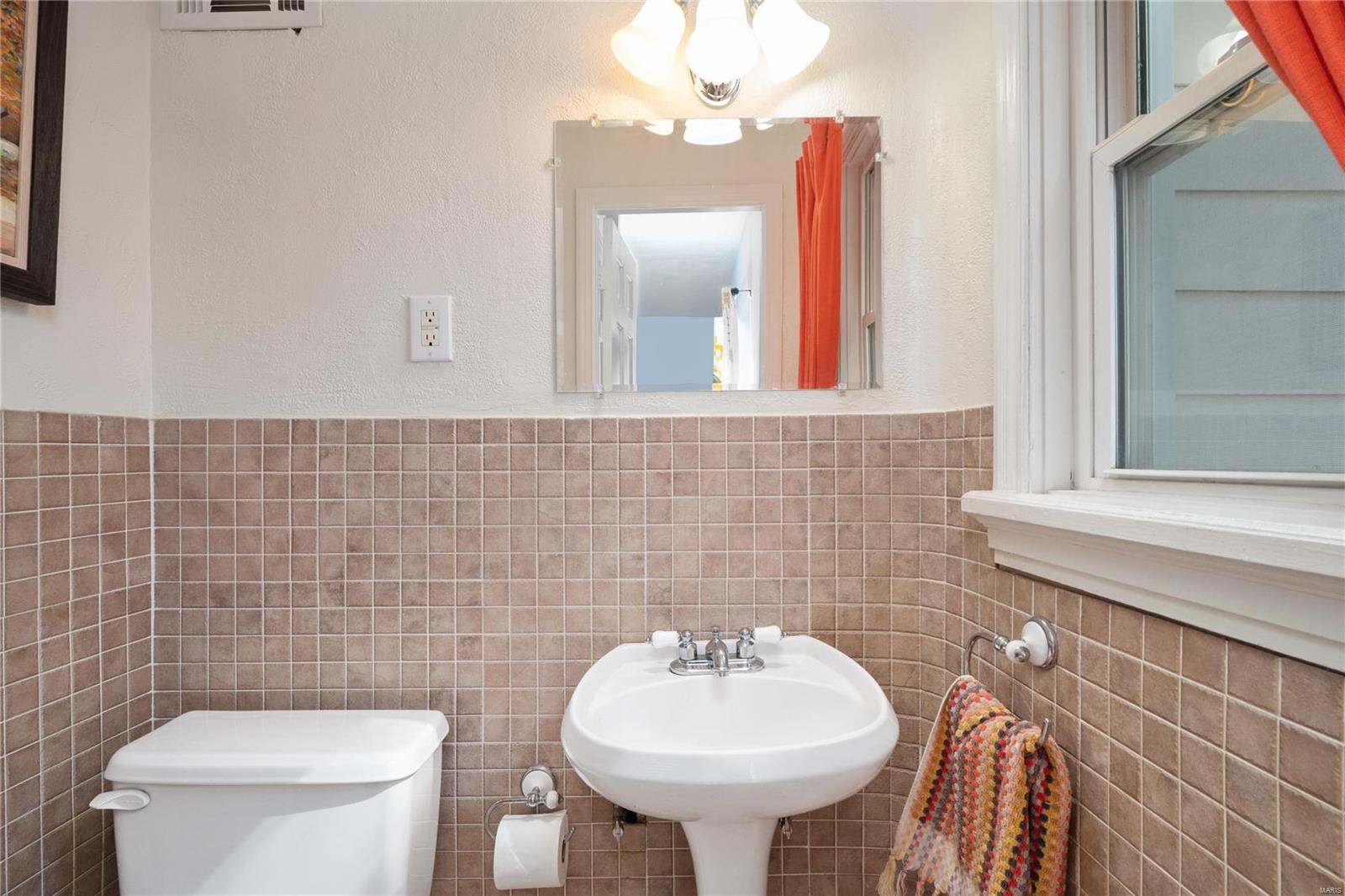 1064 Roth Avenue St. Louis, MO 63130 - Photo 14 of 32 Gallery Image 14