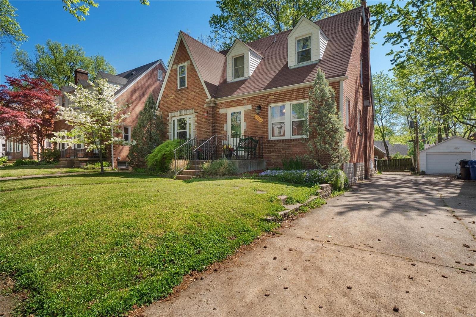 1064 Roth Avenue St. Louis, MO 63130 - Photo 3 of 32 Gallery Image 3