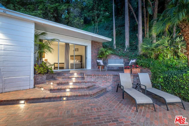 $25,000 | 1148 Coldwater Canyon Drive, Beverly Hills, CA 90210