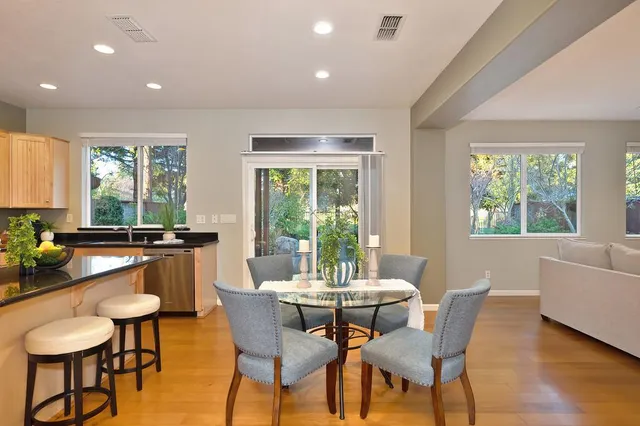 $749,900 | 910 Lighthouse Drive, West Sacramento, CA 95605