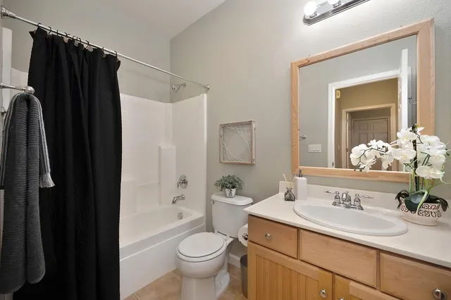 $749,900 | 910 Lighthouse Drive, West Sacramento, CA 95605