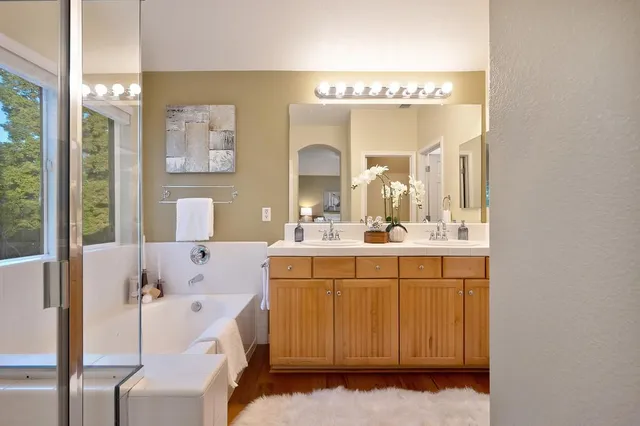 $749,900 | 910 Lighthouse Drive, West Sacramento, CA 95605