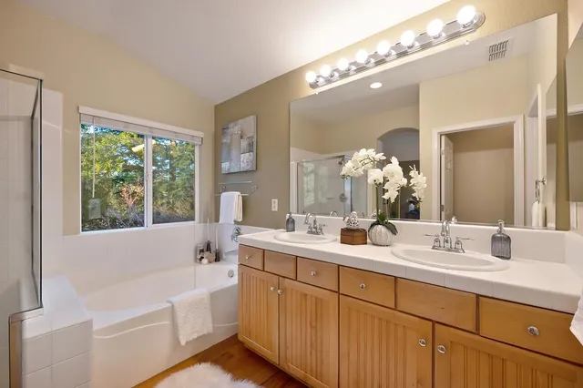 $749,900 | 910 Lighthouse Drive, West Sacramento, CA 95605