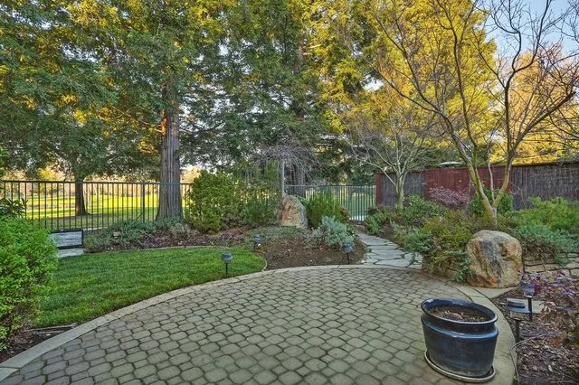 $749,900 | 910 Lighthouse Drive, West Sacramento, CA 95605