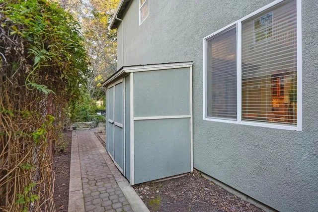 $749,900 | 910 Lighthouse Drive, West Sacramento, CA 95605