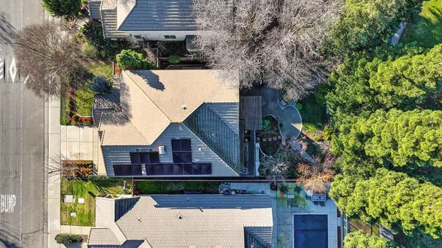 $749,900 | 910 Lighthouse Drive, West Sacramento, CA 95605