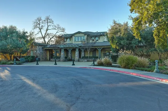 $749,900 | 910 Lighthouse Drive, West Sacramento, CA 95605