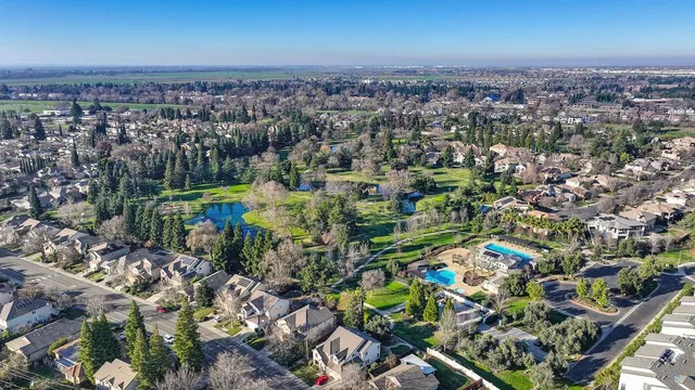$749,900 | 910 Lighthouse Drive, West Sacramento, CA 95605