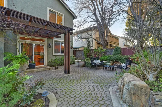 $749,900 | 910 Lighthouse Drive, West Sacramento, CA 95605