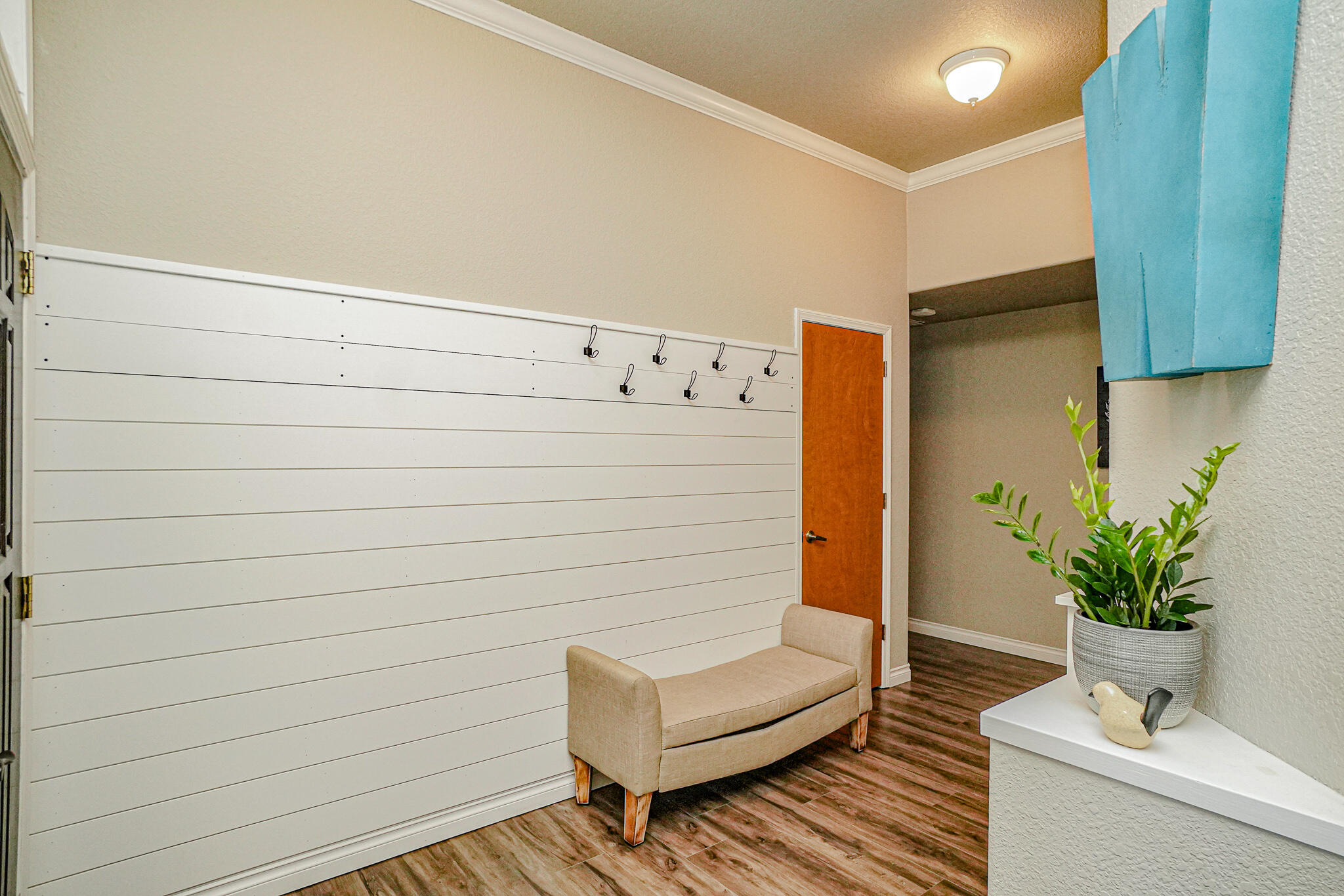 930 Amanda Way Central Point, OR 97502 - Photo 4 of 28 5