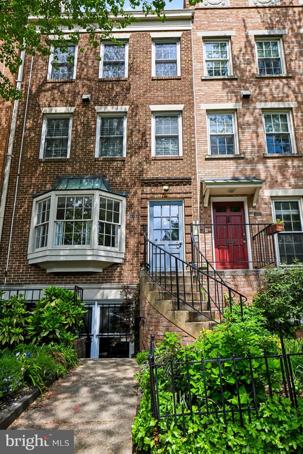 Welcome to 1953 Calvert St, Unit D!