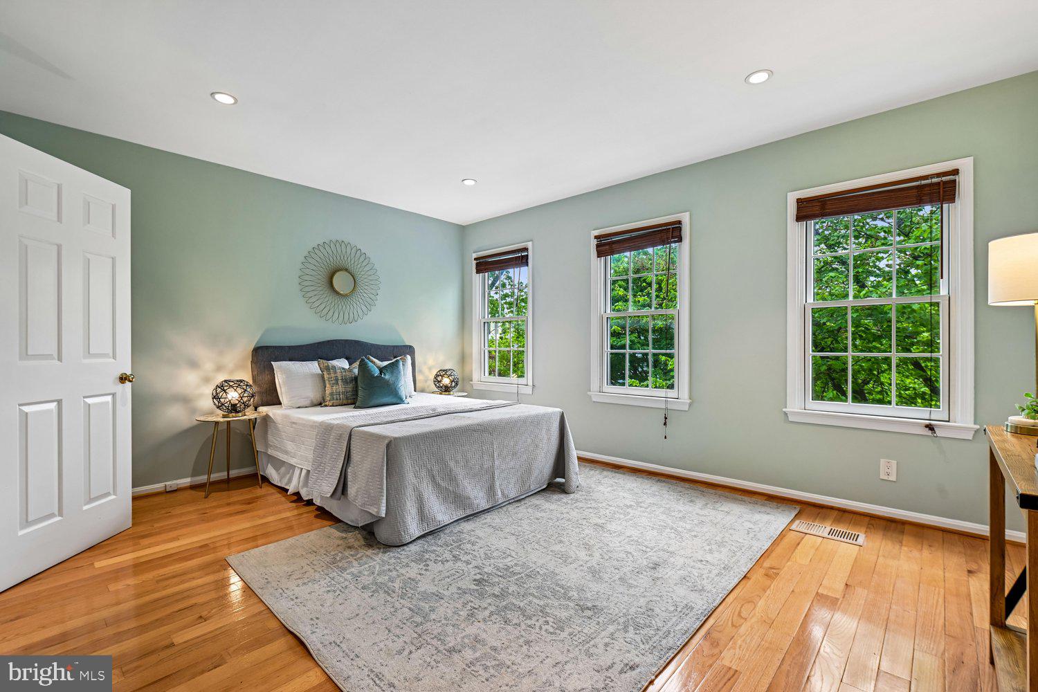 1953 Calvert Street Northwest, Unit D Washington, DC 20009 - Photo 16 of 36 Spacious Bedroom