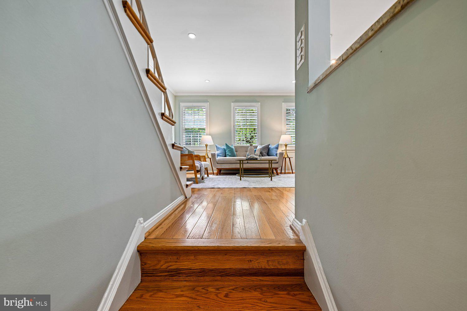 1953 Calvert Street Northwest, Unit D Washington, DC 20009 - Photo 4 of 36 Hall