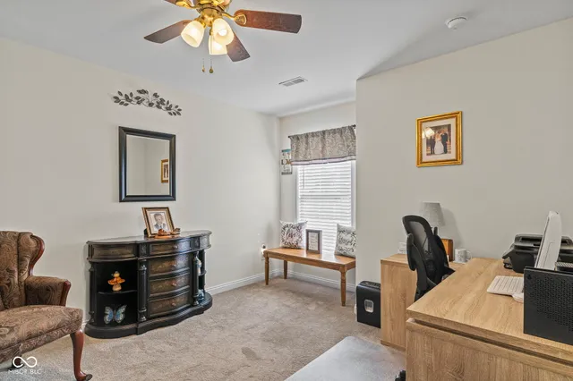 $299,900 | 1557 Willow Shore Drive, Scottsburg, IN 47170