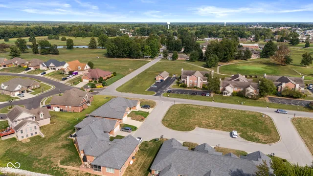 $299,900 | 1557 Willow Shore Drive, Scottsburg, IN 47170